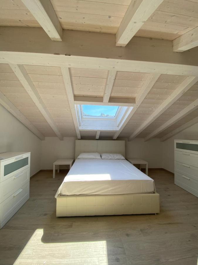 Around Lago Maggiore Apartments Reno Di Leggiuno Екстериор снимка