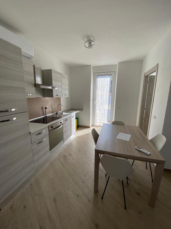 Around Lago Maggiore Apartments Reno Di Leggiuno Екстериор снимка
