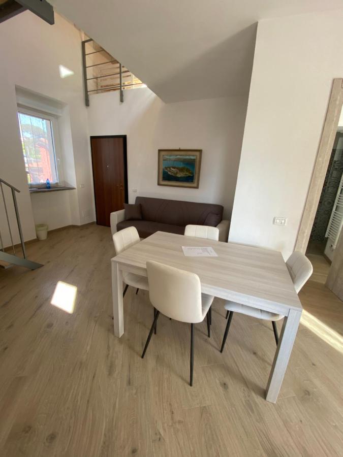 Around Lago Maggiore Apartments Reno Di Leggiuno Екстериор снимка